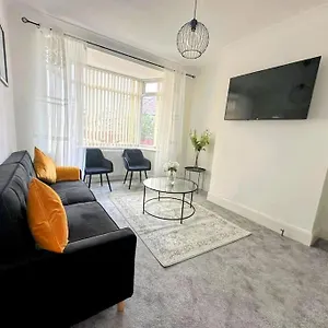 new-cosy-family-friendly-home.hotels-newcastle-upon-tyne.com/
