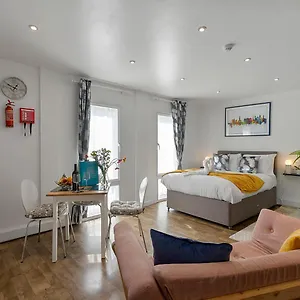 city-centre-apartments-ashton-apartment.exeterhotels.net/